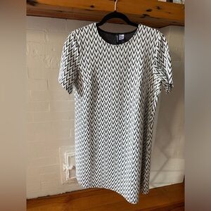 Divided by H&M T-shirt Shift Dress Size 12